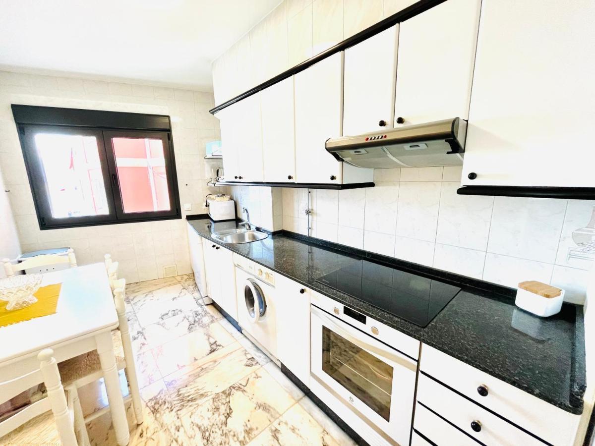 Apartamentos Faro Da Rocha Эль-Грове Экстерьер фото
