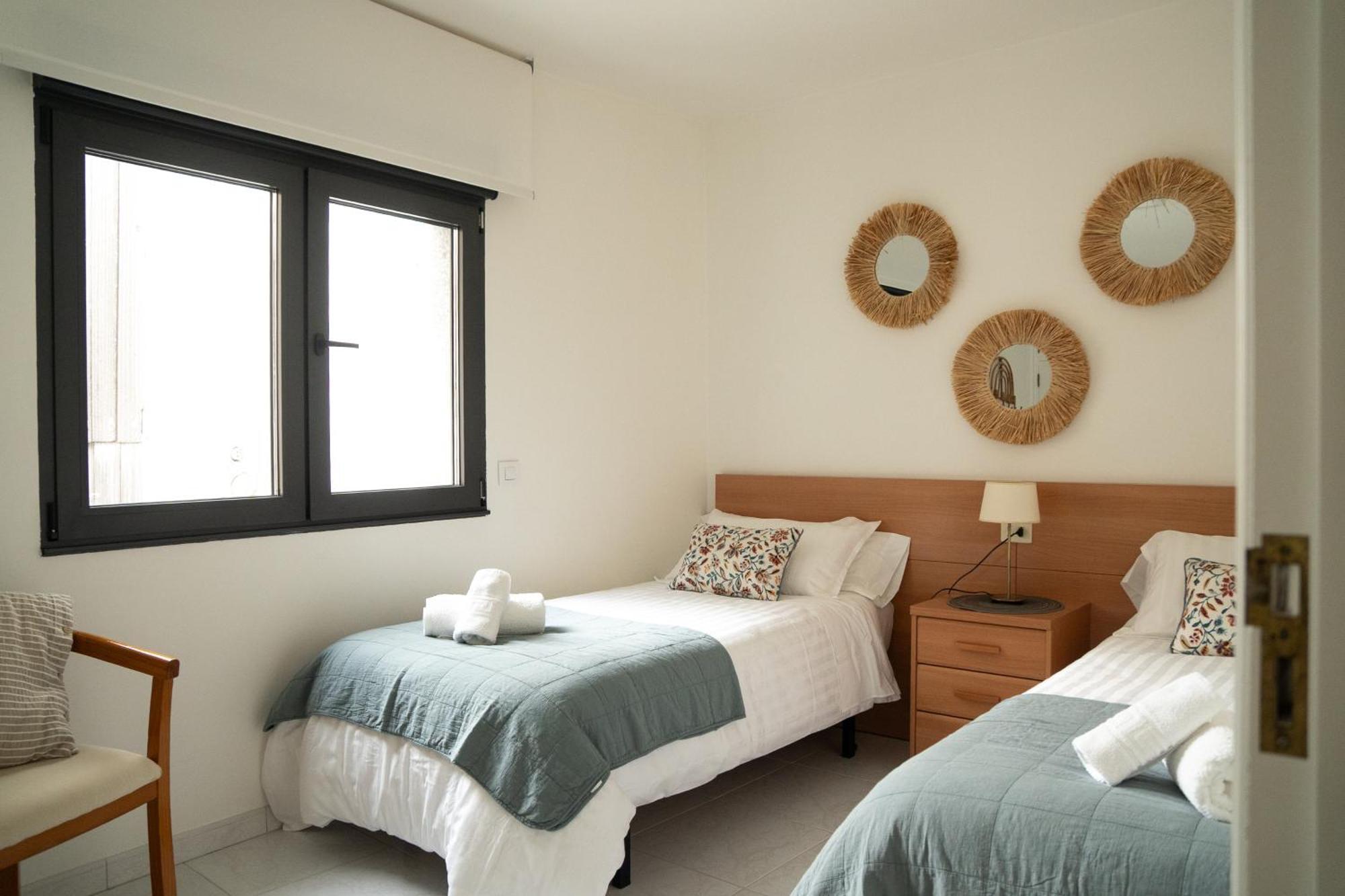 Apartamentos Faro Da Rocha Эль-Грове Экстерьер фото