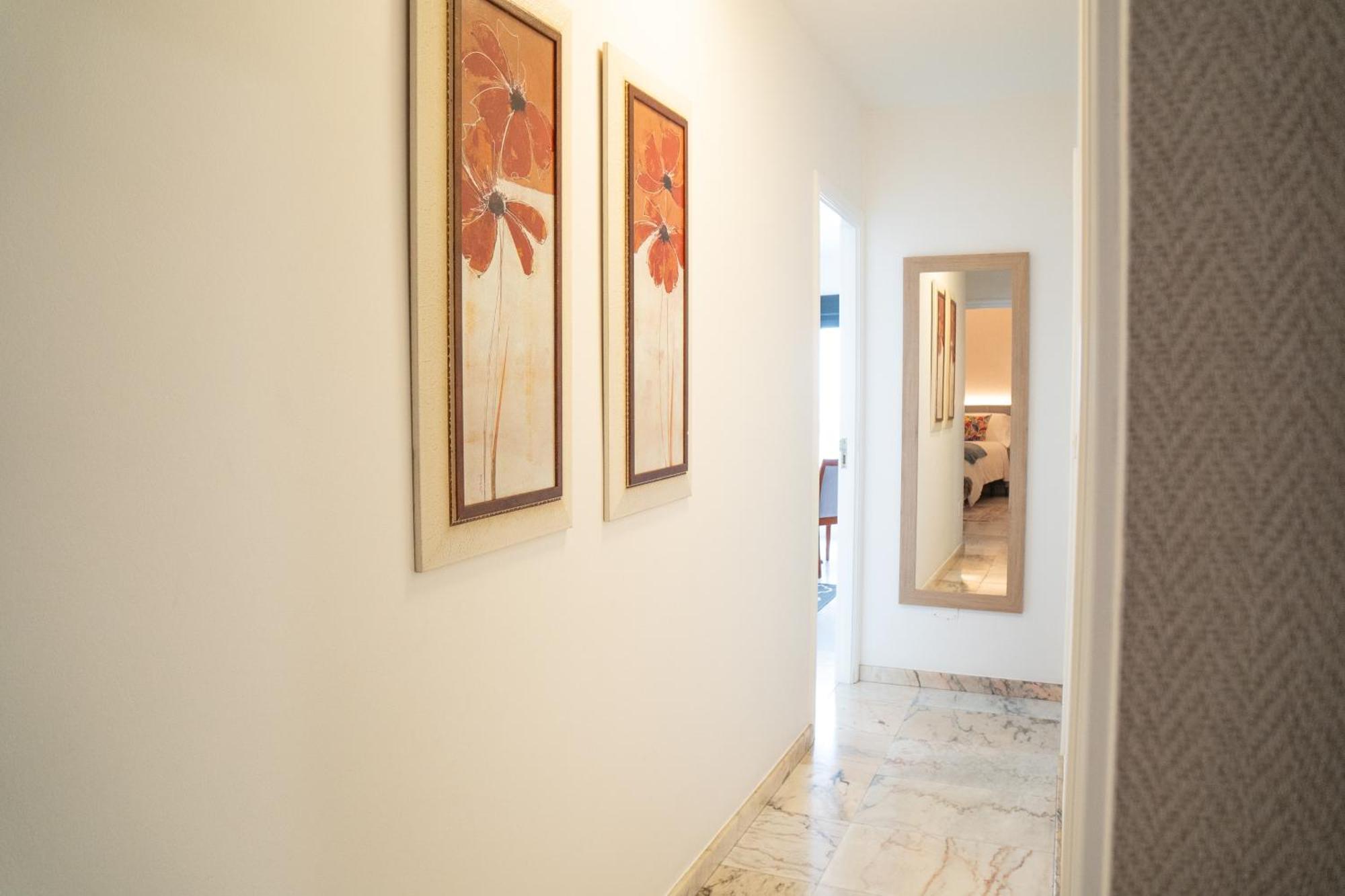 Apartamentos Faro Da Rocha Эль-Грове Экстерьер фото